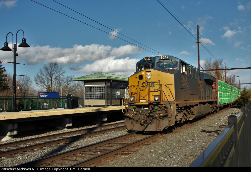 CSX 3042 on Q409